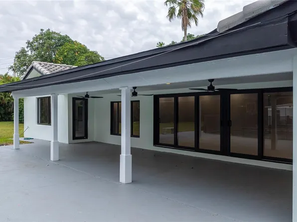 13401 SW 83rd Ave, Pinecrest, FL 33156