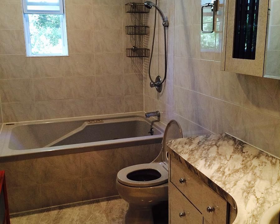 custom-made bathroom with jacuzzi