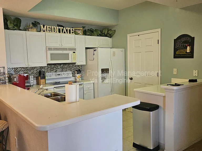 9055 Colby Dr #2221 — Photo 2