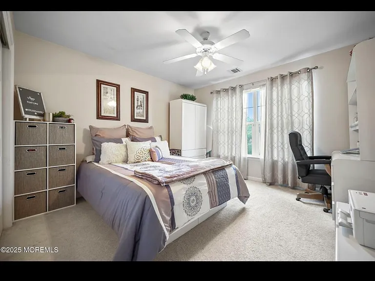 100 Pine St #9 — Photo 32