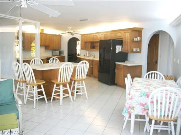 5th image of 129 SW 54th Ter
