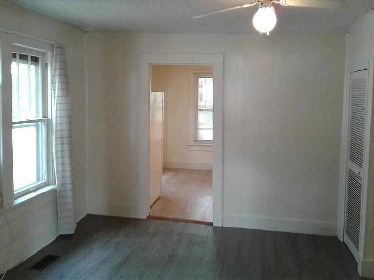Dining, entry to kitchen