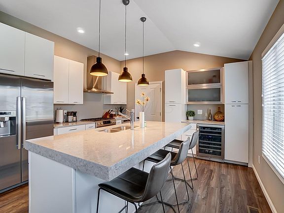 5th image of 851 Autumn Chase Ln
