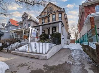 711 E 3rd St, Brooklyn, NY 11218