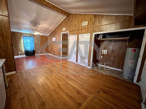 2nd image of 103 Sternberg Dr