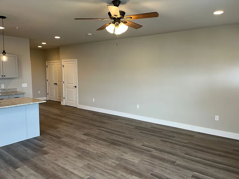 Salem Run Apartments Phase 2 — Photo 212