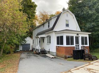 29 Coolidge St, Springfield, VT 05156