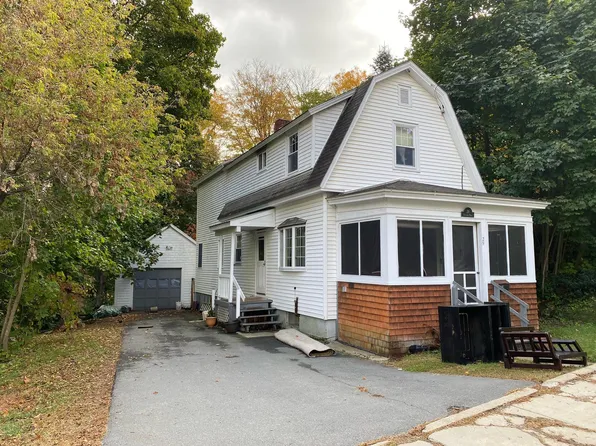29 Coolidge Street, Springfield, VT 05156