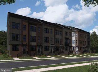 2668 River Birch Rd, Herndon, VA 20171