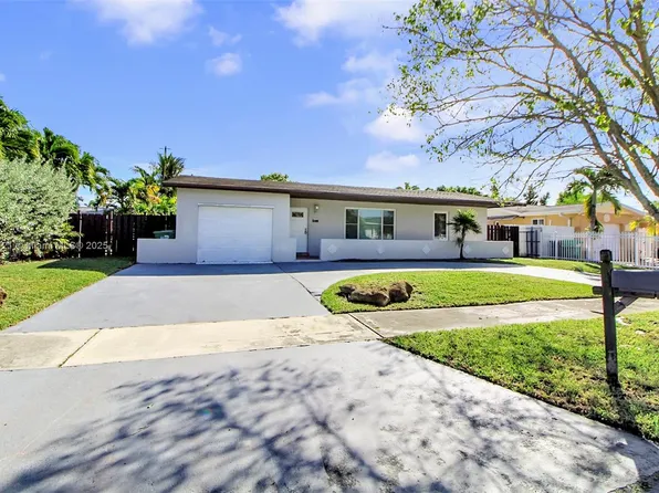 19311 SW 118th Ave, Miami, FL 33177