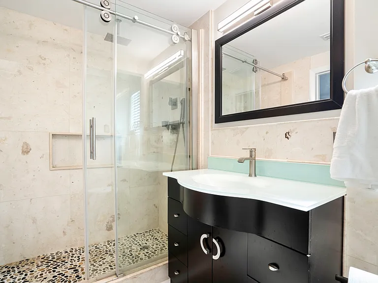 3003 W Vina Del Mar Blvd — Photo 44