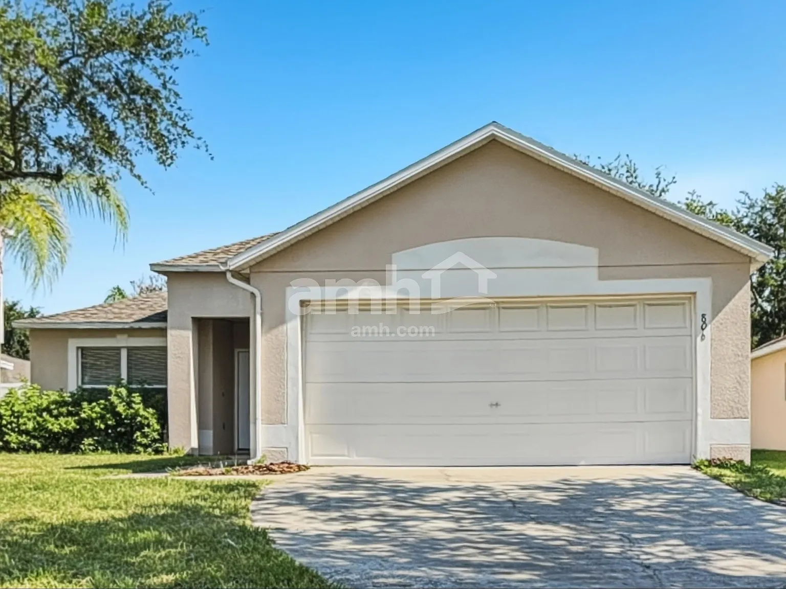 3 bed, 2.0 bath, 1268 sqft, $2,315 — Photo 1