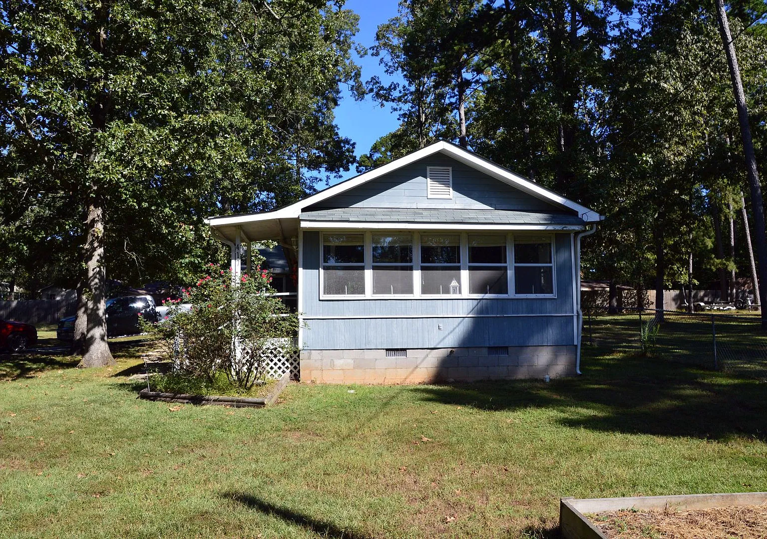 Home for Rent in Hot Springs! Utilities Included! — Photo 3