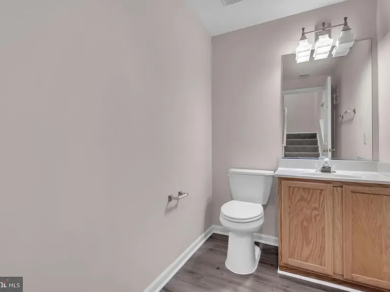 702 Horse Chestnut Ct — Photo 11