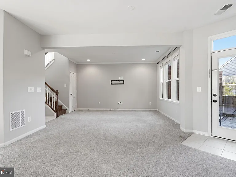 8923 Quarry Rd — Photo 16
