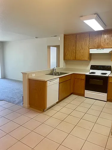865 Jennings Ave #9 Photo 1