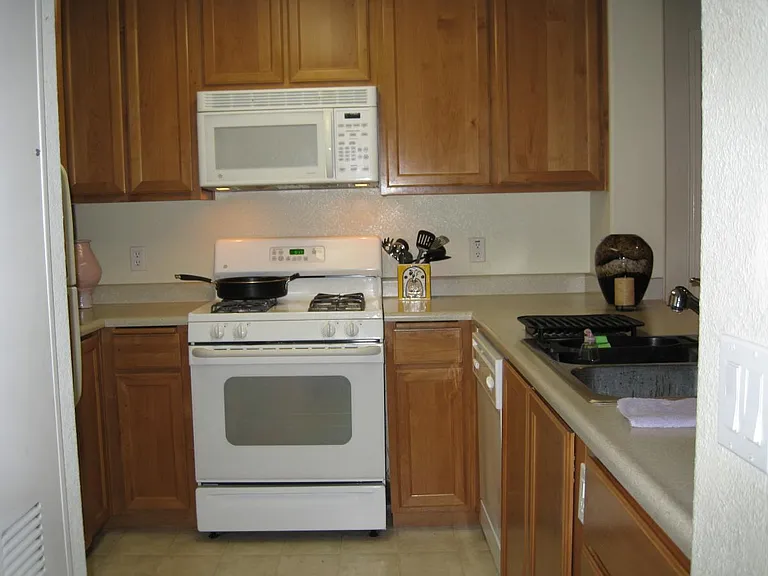5201 Laguna Oaks Dr #176 — Photo 5