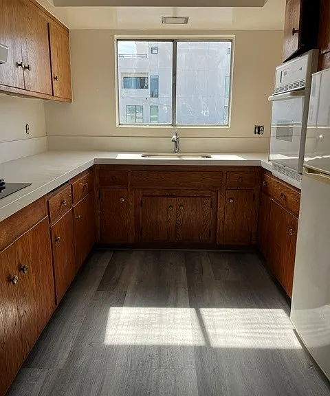 5736 Lexington Ave — Photo 11