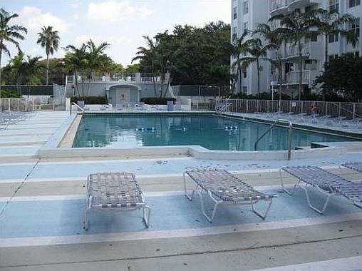 2nd image of 488 NW 165th St APT B309