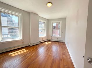 271 North St #2R, Boston, MA 02109