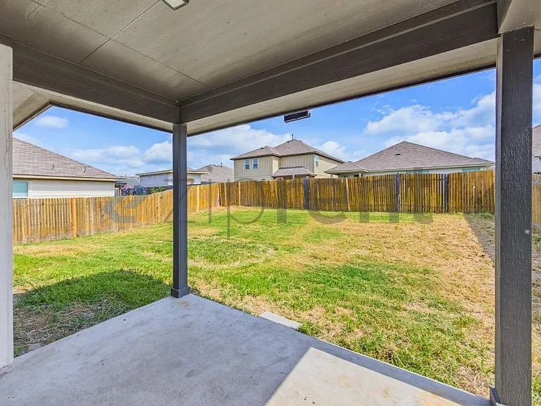 222 Noddy Rd — Photo 26