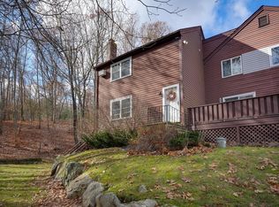 170 Cowell Rd, Wrentham, MA 02093