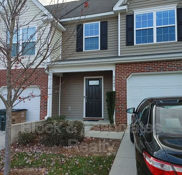 545 Song Sparrow Ln — Photo 1