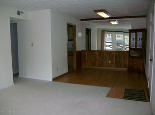 7902 Grenoble Ln, Prospect, KY 40059