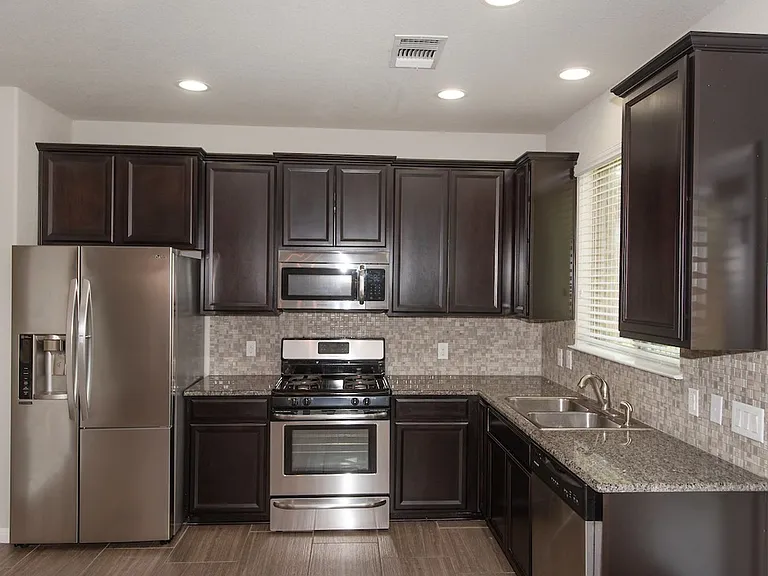 1001 Zodiac Ln #37 — Photo 10