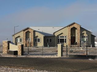 95 S Grandbay St, Aurora, CO 80018