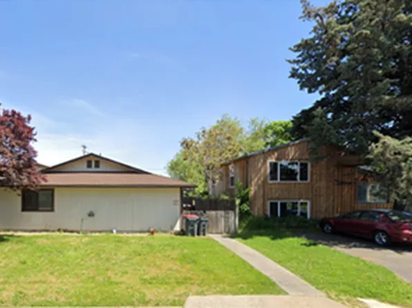 1008 Niantic St, Medford, OR 97501