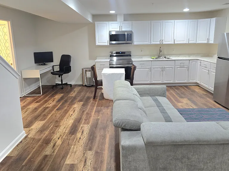 6608 Corbel Way #BASEMENT — Photo 3