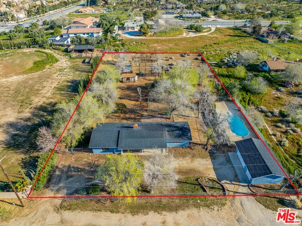 4035 E Avenue T2, Palmdale, CA 93552