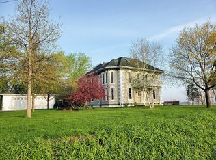 301 Hoosier Rd, Lisbon, IA 52253