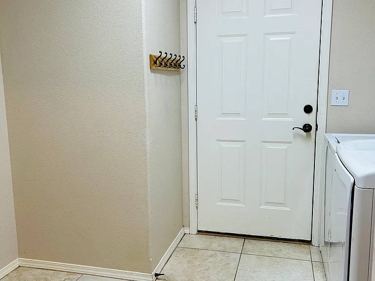 Large utility toom