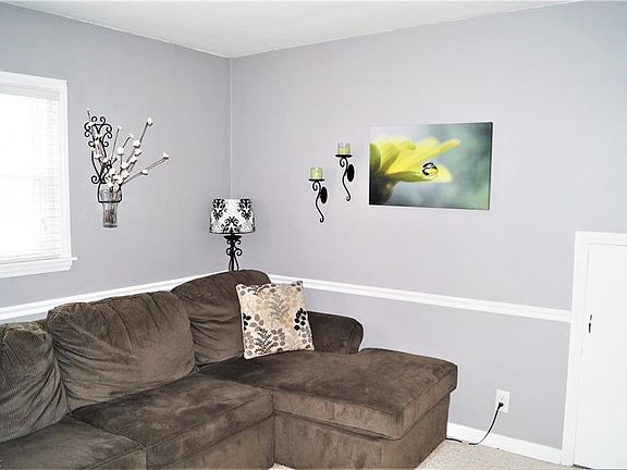 3rd image of 1406 Anderson Rd