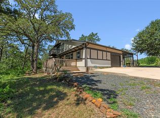 180 Ironstone Rd, Smithville, TX 78957