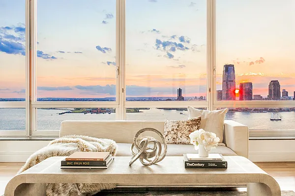 Rented by Compass | media 1