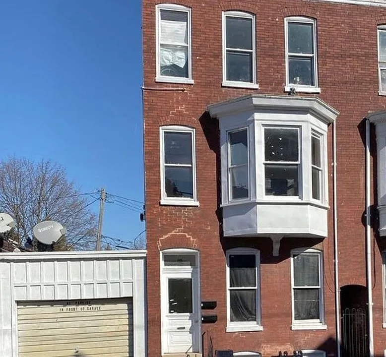 21 S Hartley St