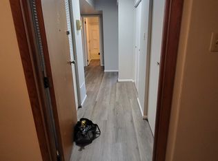 575 S Alma Ave APT 5, Kankakee, IL 60901