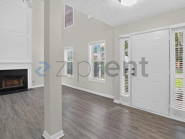 1383 Westward Dr SW — Photo 4