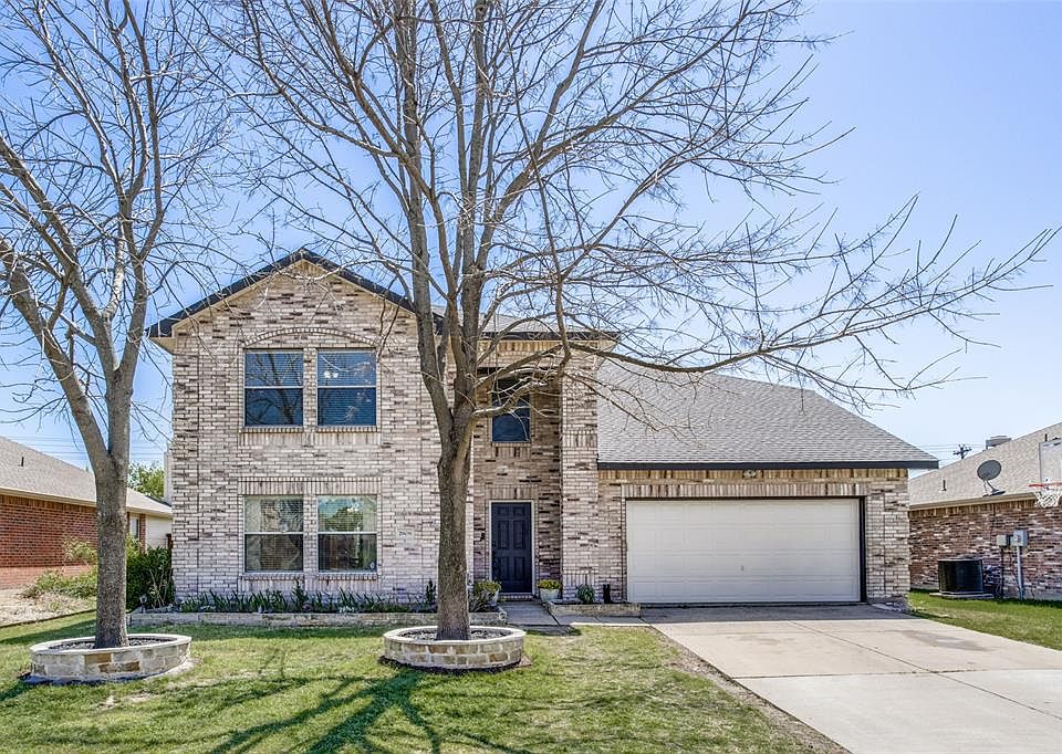 1st image of 2808 Gold Hill Dr