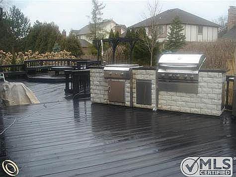 PARTY DECK!