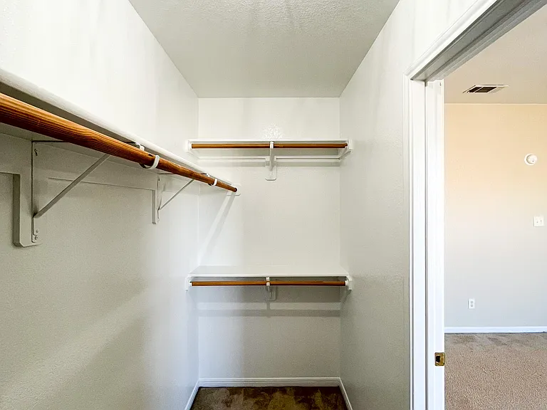 1303 Nicholas Cir #B — Photo 24