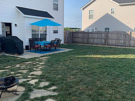 3rd image of 2613 Farmhouse Dr