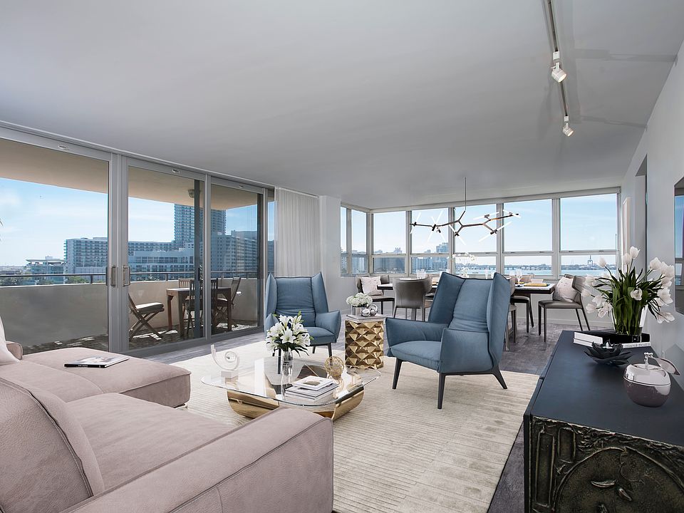 Virtual Staged Living room