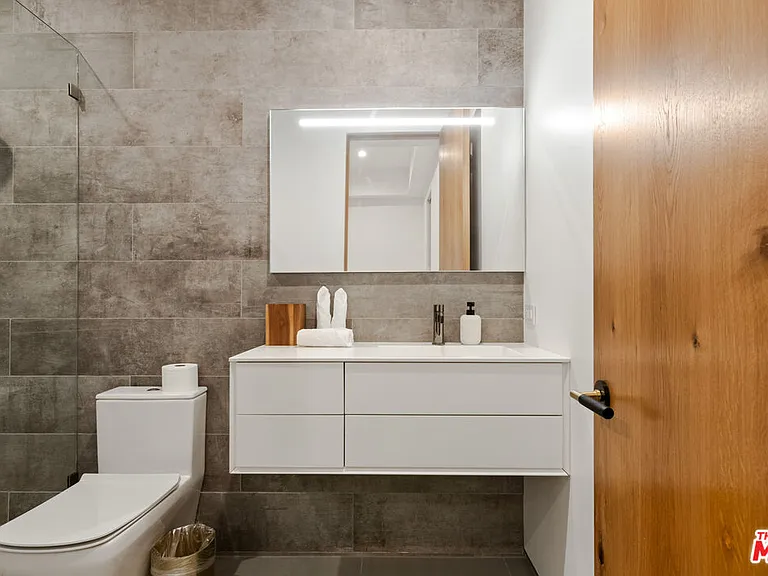356 N La Jolla Ave — Photo 41
