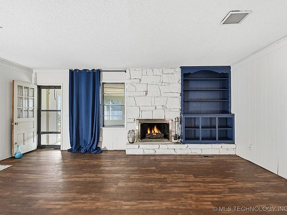 4th image of 6635 S 76th Ave E