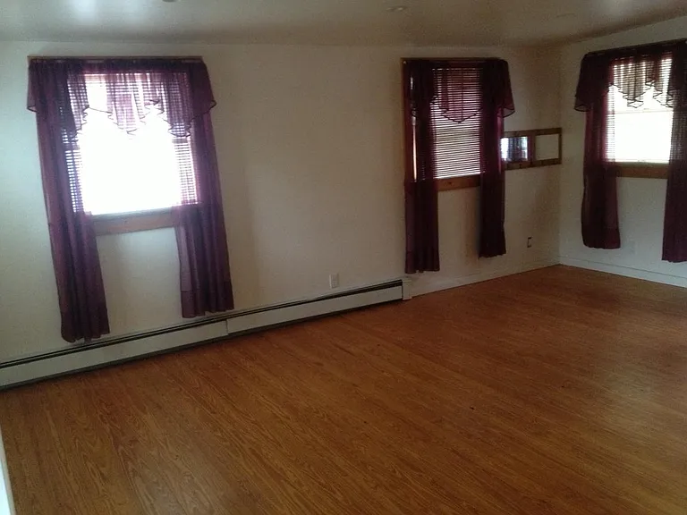 8 Nashua Rd — Photo 12