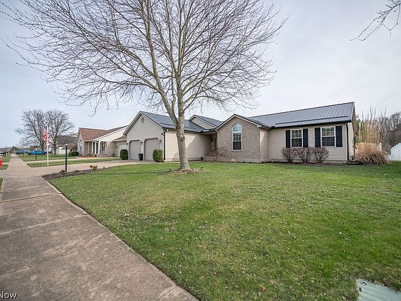 2nd image of 316 Creekside Rd SE